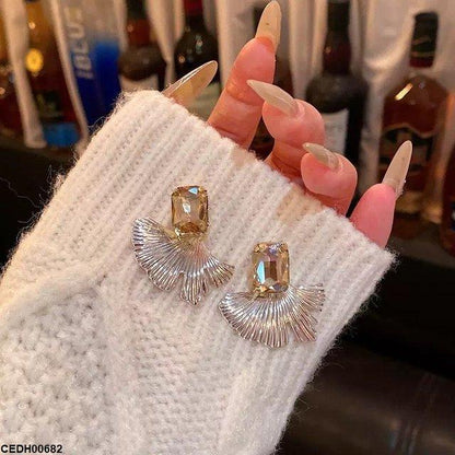 CEDH00682 HJF Rectangle/Wing Drop Earrings Pair - CEDH