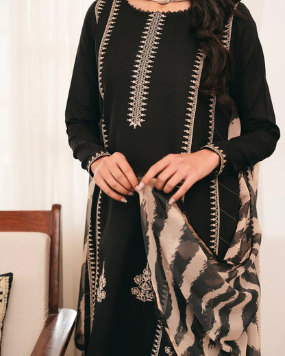 URGE – Pure Lawn 3-Piece Embroidered Suit for Women